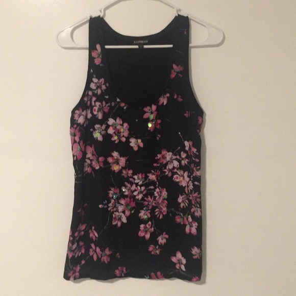 Subtle sequin and flower tank - Picture 7 of 7